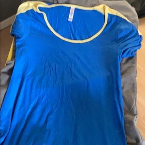 Women’s LuLaRoe Classic T